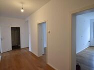 PROVISIONSFREI! Renovierte 3-Zimmer-Wohnung mit Balkon und Außenstellplatz - Düsseldorf