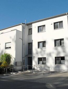 3-Zimmerwohnung inkl. Einbauküche, Photovoltaik mit Speicher, Garage und 2x Stellplatz - Pyrbaum
