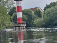 " Reisefreudiges Paar mit anderen Paaren unser Land erkunden " - Päwesin
