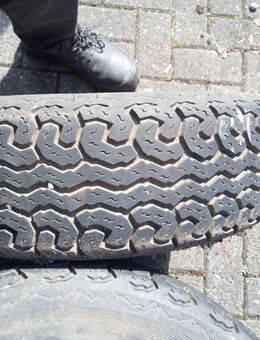 Biete hier zwei Satz Stahlfelgen mit Bereifung an plus 17 Zoll Radkappen von VW - Gütersloh