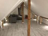 Perfekte Lage, lichtdurchflutet, offen und großzügig, Atelier, teilmöbliert - Stuttgart