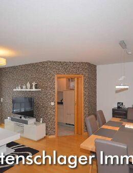 Sehr gute zentrale Lage! Attraktive 3,5-Zimmer-Wohnung mit großem Balkon in Neumarkt i.d.OPf. - Neumarkt (Oberpfalz)