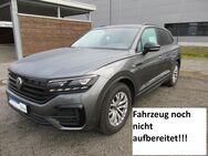 VW Touareg, 3.0 TDI R-Line, Jahr 2021 - Lastrup