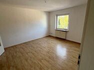 schöne 2-Raum Wohnung im DG in ruhiger Wohnlage - Halle (Saale)