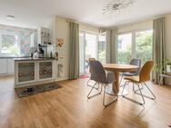 Neuwertige 3 Zi.- Wohnung mit zwei Terrassen, Fahrstuhl, großem Gartenanteil und einem Tiefgaragenstellplatz! - Hamburg