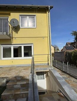 Äußerst gepflegte Doppelhaushälfte mit Garten - Ihr Zuhause - sofort einziehen und wohlfühlen - Erlangen