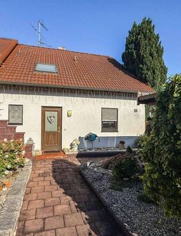 Doppelhaushälfte in ruhiger Lage - Terrasse, Gartenparadies & Garage inklusive - Obermichelbach