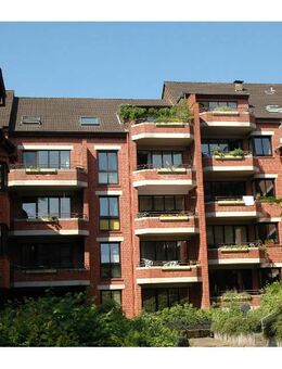 Renovierte 2- Zimmer-Wohnung mit WBS in zentraler Lage zu vermieten - Bielefeld