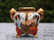 Kleine Satsuma Porzellan Vase aus Japan / handmalerei / Geisha / Relief - Zeuthen
