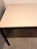 Solider  Mehrzweck-Beistelltisch, MDF-Platte auf Stahlunterbau in 81373