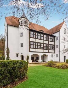 Kirchdorf am Inn: Denkmalgeschützes Schloss in saniertem Zustand mit großem Grundstück - Kirchdorf (Inn)