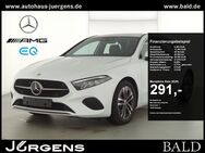 Mercedes A 200, Kompaktlimousine Progressive MBUX Wide, Jahr 2023 - Dillenburg