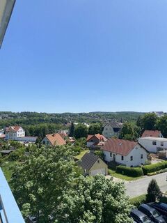 Sanierte Dreiraumwohnung mit Balkon !