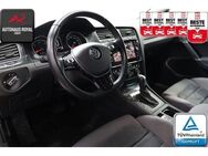 VW Golf 2.0 TDI R LINE MASSAGE,ACC,KAMERA,1.HAND,SH - Berlin