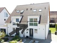 Neuwertige Doppelhaushälfte in Rosengarten - modern, hochwertig & bezugsbereit - Rosengarten (Baden-Württemberg)