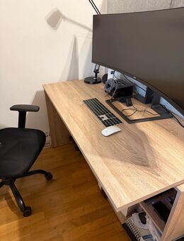 Set aus Bürostuhl (Erwachsene) mit Eckschreibtisch - sofort abholbar - Dresden