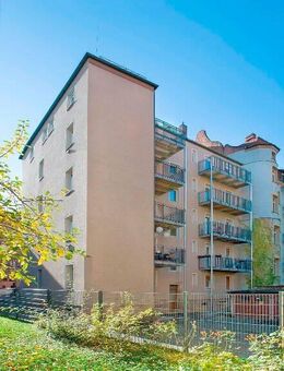 Großzügige 2 Zimmer Wohnung in St. Johannis mit großem Balkon-komplett saniert! - Nürnberg