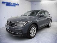 VW Tiguan 2.0 TDI SCR 4MOTION DSG Life ACC RFK NAVI - Freiburg (Breisgau)