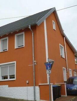 Wannemacher Immobilien **** Wunderschönes Einfamilienhaus mit Einliegerwohnung in Neunkirchen-Wellesweiler **** - Neunkirchen (Saarland)
