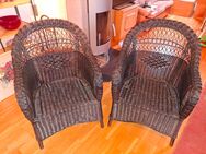 2 schwarze Rattankorbstühle - Murnau (Staffelsee)