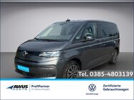 VW T7 Multivan, 1.5 TSI Multivan Basis 100KW, Jahr 2023 - Schwerin