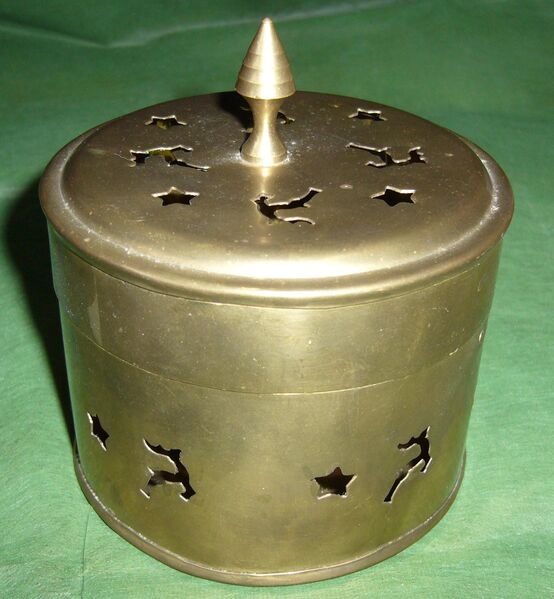 Duftblütenbehälter aus Messing ca.10x8cm - Krefeld
