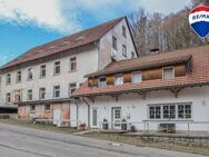 Einfamilienhaus mit zwei Lagerhallen für Handwerker in Tiefenstein - Görwihl