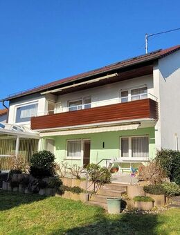 ***PROVISIONSFREI*** Großzügiges "Mehr-Generationen-Haus" in ruhiger Lage! Mit Wintergarten und zwei Garagen! - Waiblingen