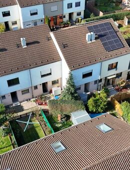 Charmantes Reihenmittelhaus mit Garten, Balkon, Garage und Keller in Großkugel - Kabelsketal