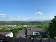 Helle Zwei-Zimmer-Wohnung mit zwei Balkonen in Aussichtslage am Österberg, Tübingen - Tübingen