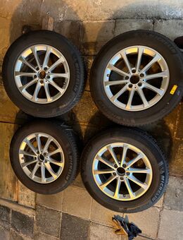 4 Alu komplett Winterräder GLA, org. Mercedes Felge; 215/65R17 - Bondorf