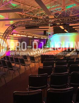 Eventbühne - Podesterie - Bühenbau - Bühnentechnik - Showbühne mieten - Wismar