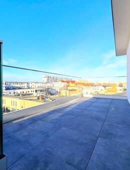 3-Raum-Wohnung mit Tageslichtbad, Wanne & Dusche, Aufzug, Fußbodenheizung, Balkon & großer Terrasse - Magdeburg