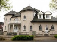 Exklusive Villa mit Schwimmbad, Sauna, 2 Garagen, Wintergarten - Heinsberg