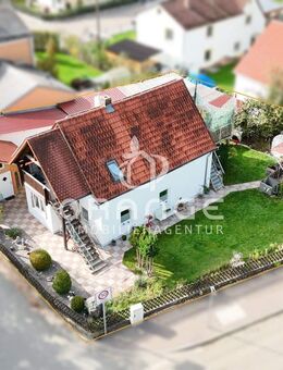 *** Zweifamilienhaus in Kelheim - PV-Anlage, Garten & gute Substanz mit Wertsteigerungspotenzial *** - Kelheim