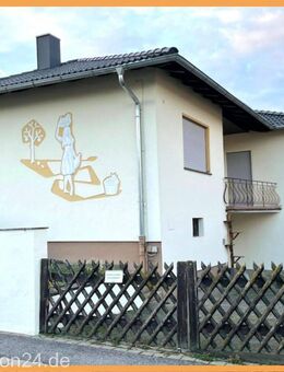 Zuhause mit Perspektive - Großzügiges Wohnhaus in naturnaher Lage von Hirschaid-Sassanfahrt - Hirschaid