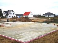 Grundstück mit Bodenplatte und Baugenehmigung - Weitenhagen (Landkreis Vorpommern-Greifswald)
