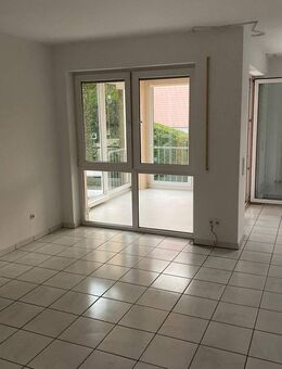 Haus im Haus - Schöne 3 ZKB-Maisonettenwohnung über 2 Etagen in Siegen-Achenbach mit Einbauküche und Terrasse - Siegen (Universitätsstadt)