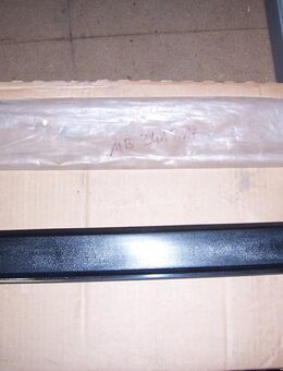 MB241317 Seitenwand-Zierleiste hinten links Mitsubishi - Hannover Vahrenwald-List