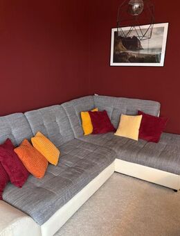 Graues Ecksofa mit Schlaffunktion 2,70 m x 1,90 m - Berlin