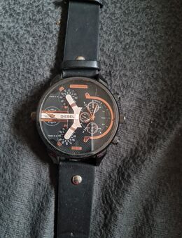 "Diesel" Uhr - Duisburg