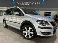 VW Touran CrossTouran * AUTOMATIK * NAVI* PDC * - Diemelstadt