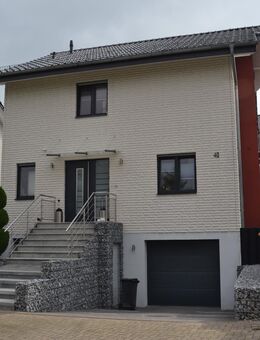 Solides Einfamilienhaus in ruhiger Sackgasse im Zentrum von Ubbedissen - Bielefeld