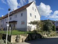 Doppelhaushälfte und hälftiger Miteigentumsanteil an Kellerhütte - Auenwald