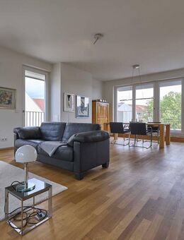 Elegantes Penthouse mit Terrassenblick und Liftzugang - Berlin