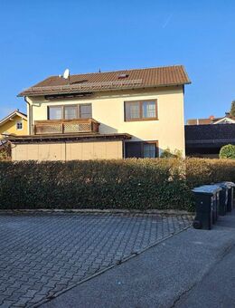 Im Bieterverfahren Familienfreundliches Einfamilienhaus mit Garten und Balkon in ruhiger Wohnlage Bitte Angebot bis 25.07.2025 abgeben - Niederalteich