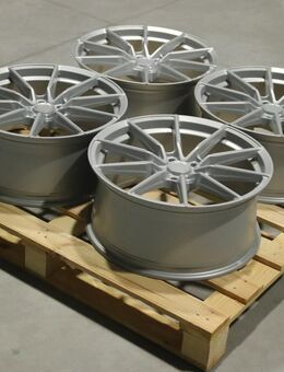 Japan Racing SL02 19x8,5 ET45 Felgenset - Neuhaus (Inn)