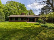 Freistehendes und großzügiges Einfamilienhaus mit weiterem Baufenster und großem Garten am Schloß - Düsseldorf