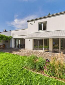 Grenzkolonie Trudering - exklusive Haushälfte am Landschaftsschutzgebiet I AUFZUG I SAUNA I POOL - München