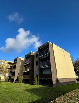 Ihr neues IMMOBILIEN QUARTIER: Renovierte & helle 2-Zi. Wohnung mit Balkon in guter Lage von Lehrte - Lehrte